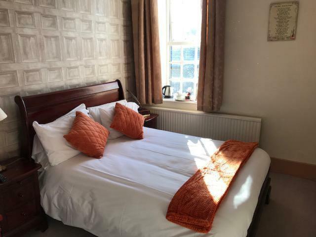 The Craven Heifer Bed & Breakfast Addingham Exterior photo